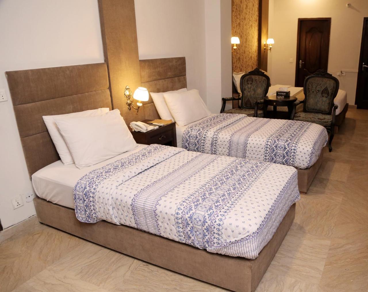 Shelton Hotel Lahore Buitenkant foto