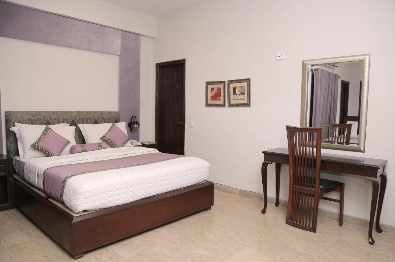Shelton Hotel Lahore Buitenkant foto